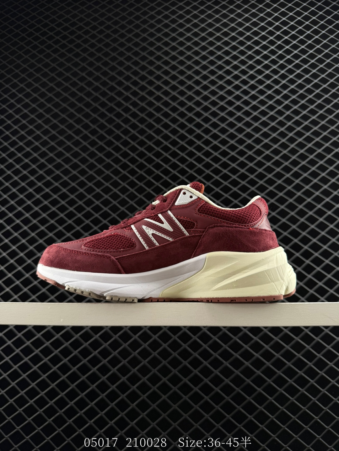 New Balance U990